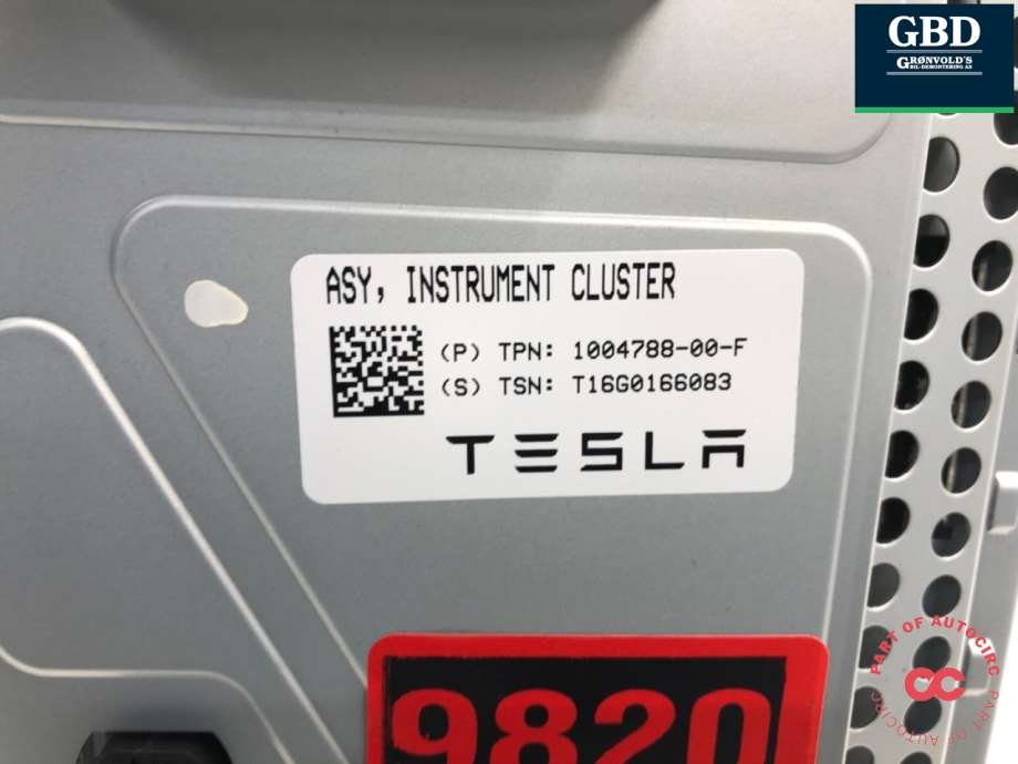 Tesla Model X, 2016- (1004788-00-F|1039357-00-F | 1004788-00-G |1004788-00-H)