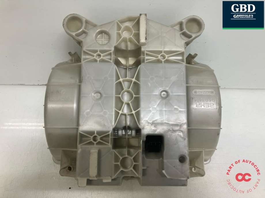Mercedes S-Klasse, 2005-2013 (W221) (BEHR|A 221 820 27 14|94.03401|K7749)