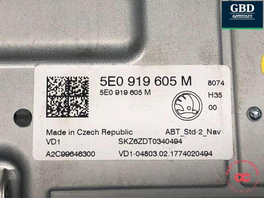 Bilstereo navigasjon skjerm til Škoda Octavia 2017-2020 (Type III, Fase 2)  (5E0 919 605 M|5E0 919 605 M  BIO|)