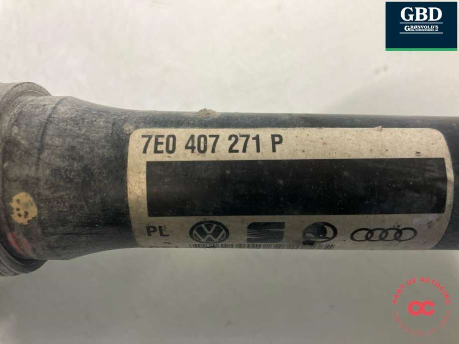 Drivaksel venstre foran, diesel/automat til VW Transporter / Caravelle 2015-2019 (T6) (T6) (7LA 407 271 E|7E0 407 271 P|7E0 407 451 EX)