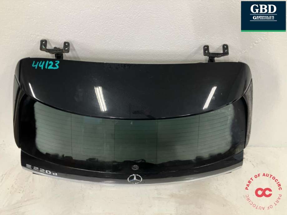 Bakluke til Mercedes E-Klasse 2016-2023 (W213) (W213) (A 213 740 01 05|)