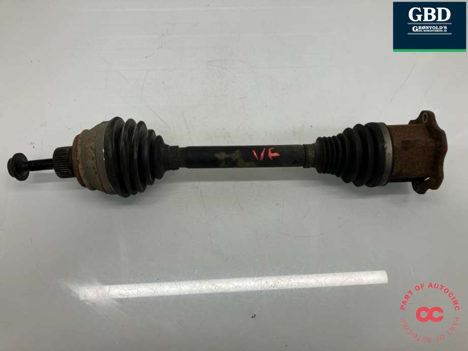 Drivaksel venstre foran, diesel/automat til Audi Q5 2008-2012 (Type I, Fase 1) (8R0 407 271 C|8R0 407 271 CX|)