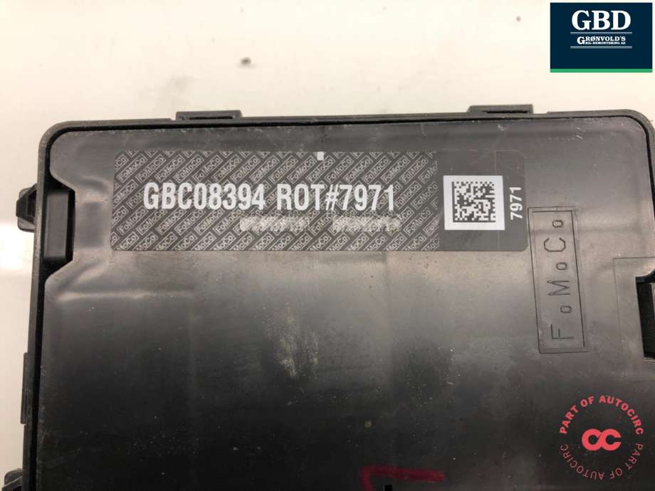 Sikringsboks motorrom til Ford Edge 2016-2019  (2143626|F2GT-14A067-MG|)