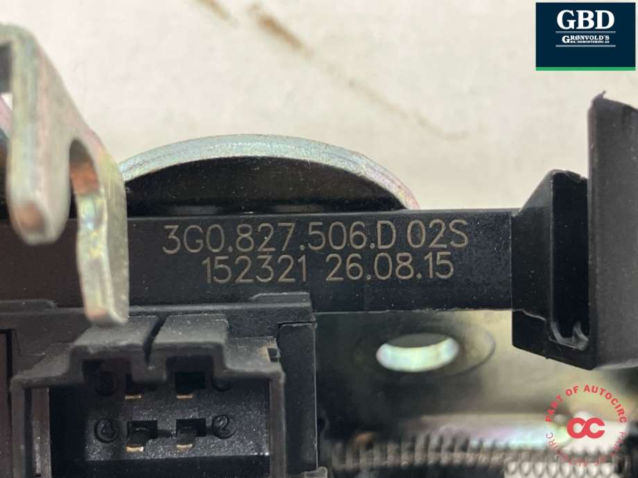 VW Passat, 2015-2019 (B8, Fase 1) (3G0 827 506 F|3G0 827 506 D)