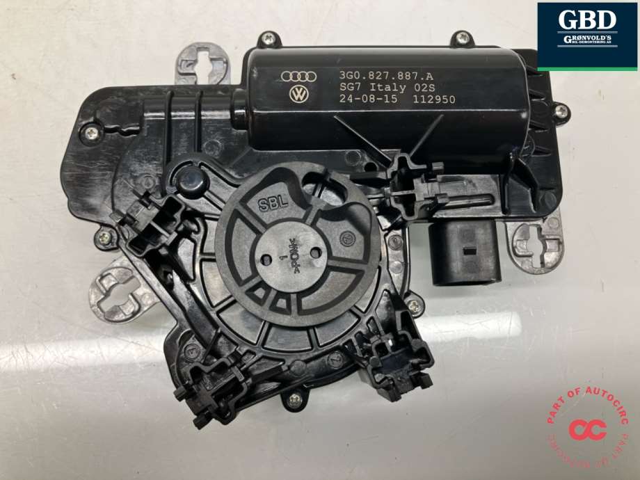 VW Passat, 2015-2019 (B8, Fase 1)(|3G0 827 887 B)