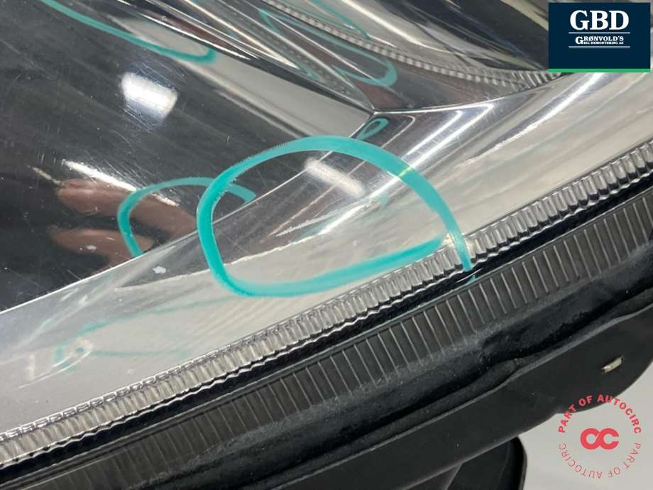 Frontlykt venstre halogen til Mercedes Sprinter 2013-2018 (Fase 2) (906) (906) (A 906 820 01 61|)
