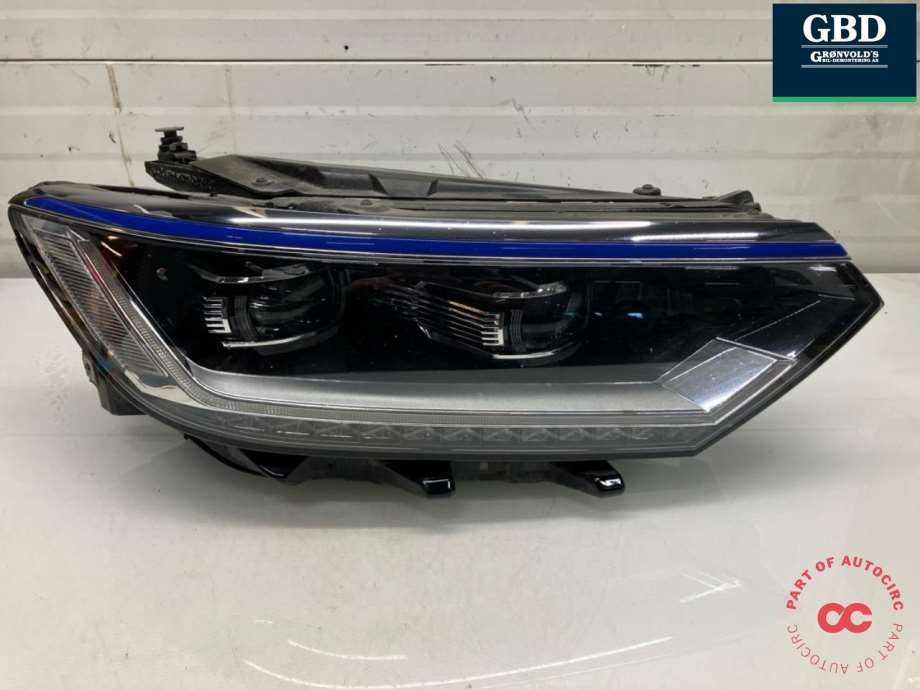 VW Passat, 2015-2019 (B8, Fase 1)(|3G1 941 114 A)