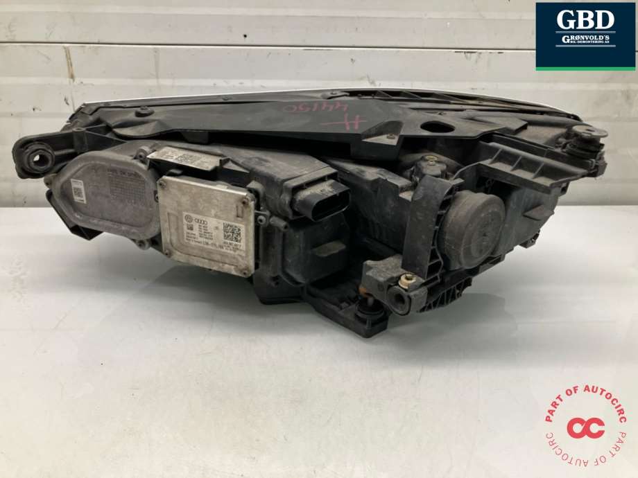 VW Passat, 2015-2019 (B8, Fase 1) (3G1 941 114 A|3G1 941 082 A)