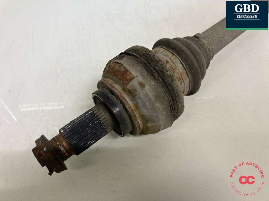 Drivaksel høyre bak, bensin/automat til BMW 7-Serie 2000-2008 (E65/E66/E67/E88) (E65/E66/E67/E88) (33 20 7 572 683|7 514 958|0525 2 21)