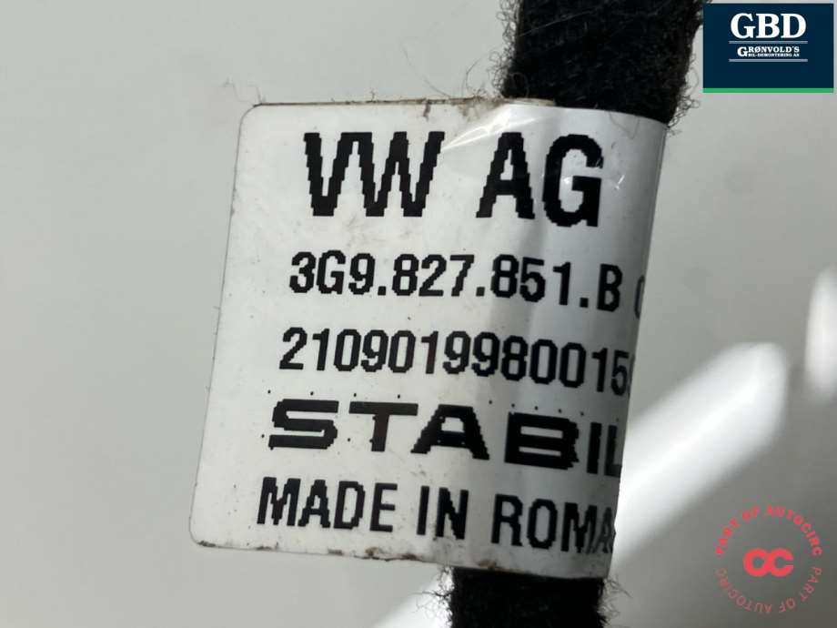 VW Passat, 2015-2019 (B8, Fase 1) (3G9 827 851 F|3G9 827 851 B)