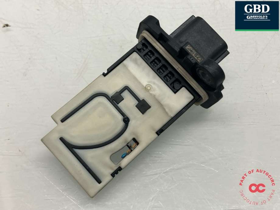 Nissan Qashqai, 2014-2021 (Type II) (226807131R|2268000Q0A|8201267959)