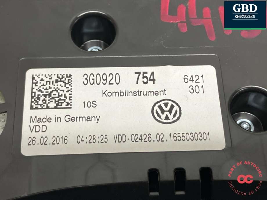 Instrumentpanel til VW Passat 2015-2019 (Fase 1) (B8) (B8) (3G0 920 754|)
