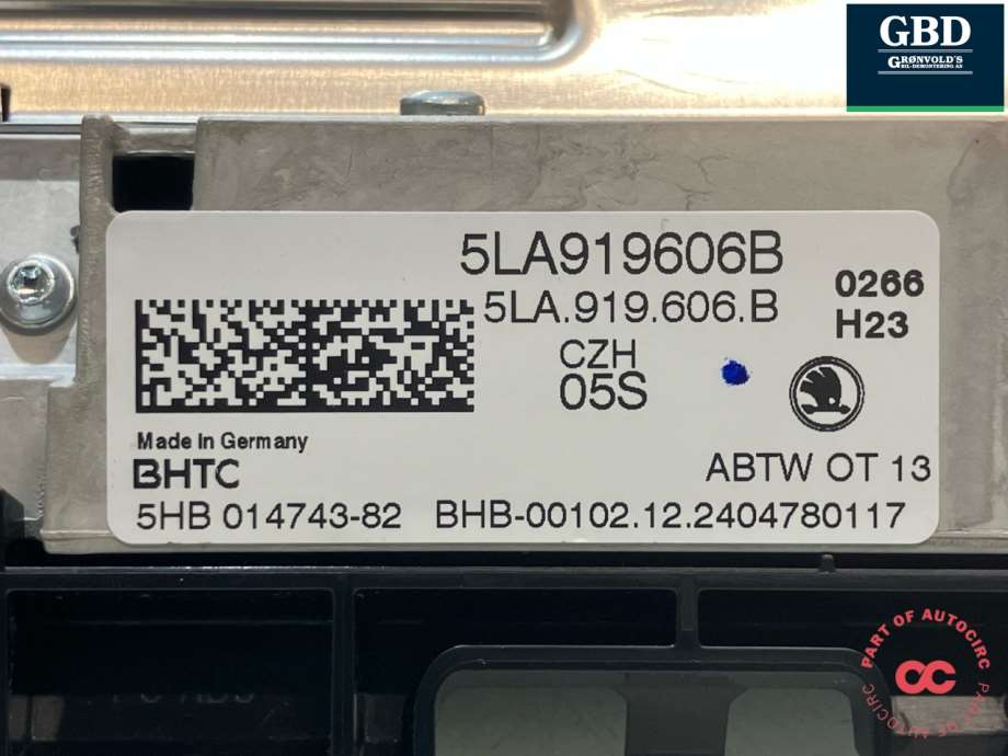 Škoda Elroq, 2025- (5LA 919 606 B|5HB 014743-82)