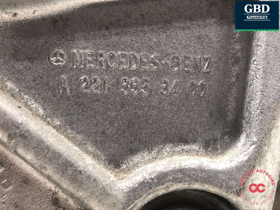 Kardang klokke foran til Mercedes GLC 2015-2022 (X253) (X253) (A 221 330 81 01|A 221 330 81 01 80|)