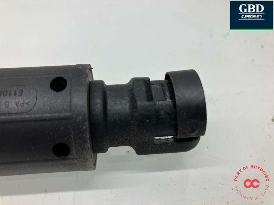 Baklukedemper høyre til Mercedes GLE 2019-->> (W167) (W167) (A 167 980 05 64|)
