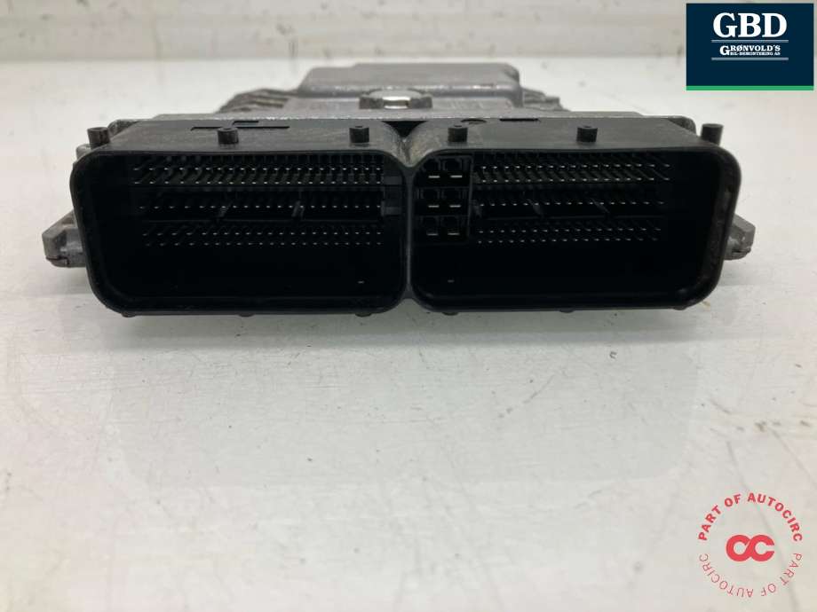 Styreenhet motor til Škoda Octavia 2013-2016 (Type III, Fase 1)  (8V0 906 264 B|06K 907 425 A|)