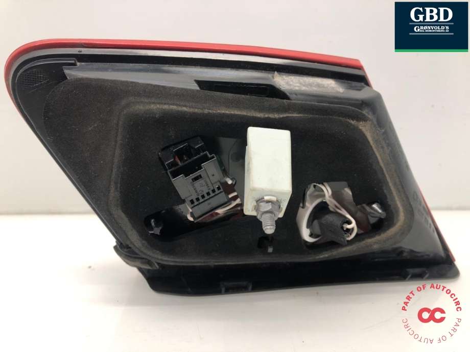 Baklykt venstre indre til Mercedes E-Klasse 2009-2013 (Fase 1) (W212) (W212) (A 212 906 01 58|A 212 820 07 64|)