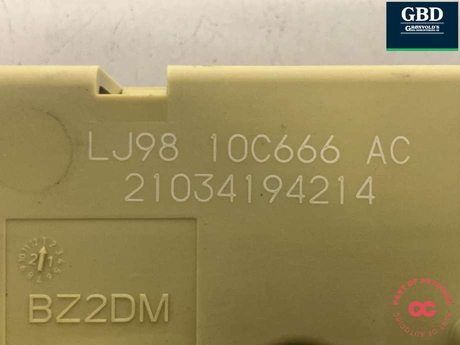 Sikringsboks til Ford Mustang Mach-e 2020-->> (2497513| LJ98-10B693-AD|LJ98-10C666-AC|21034194214)