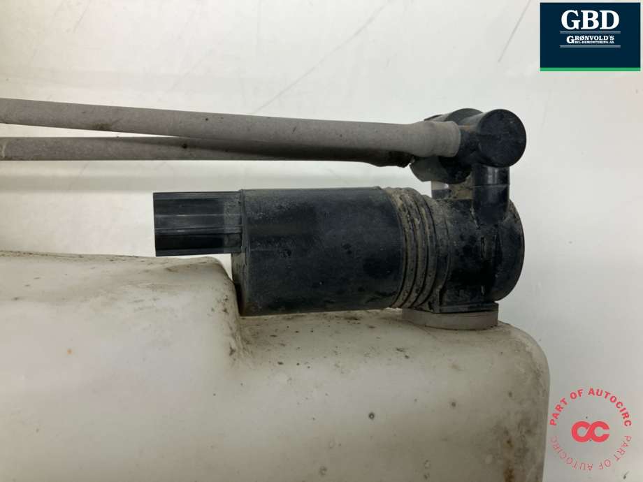 Spylertank foran til Ford Fiesta 2008-2012 (Type VI, Fase 1)  (1764300|8A61-17618-AF|)