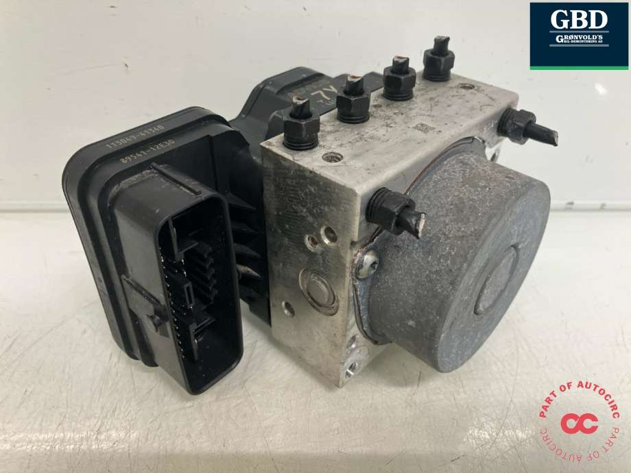 ABS sentral til Toyota Corolla 2019-->>  (4405012E70|44510-12600|113040-41340| 89541-12E30)