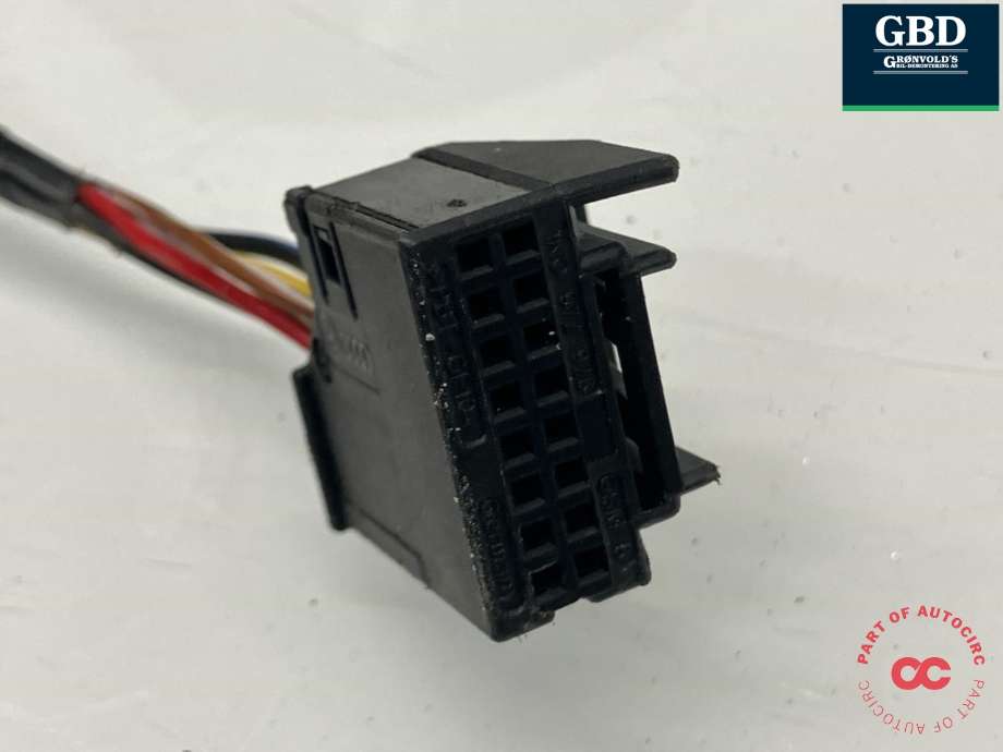 Speil høyre til Audi A3 2016-2020 (Type III, Fase 2)  (8V1 857 410 T|8V1 857 410 T  9B9|)