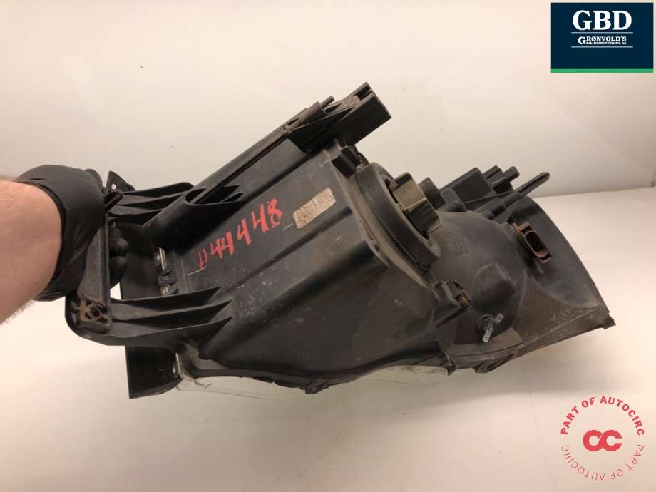 Frontlykt høyre halogen til Dodge Ram 2003-2008 (Type III) (NO PART ID|)