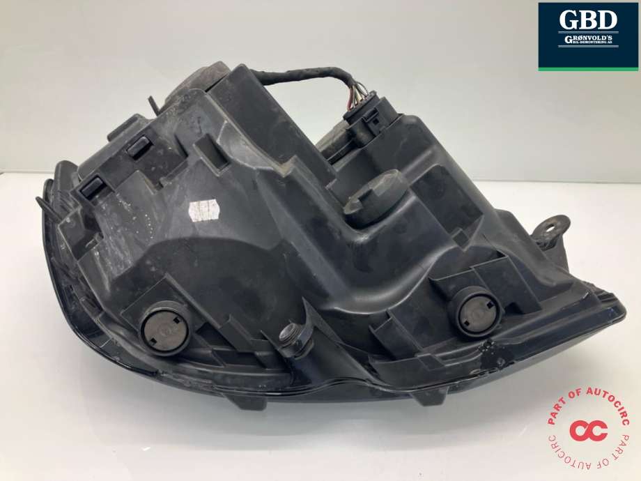 Frontlykt venstre halogen til VW Transporter / Caravelle 2015-2019 (T6) (T6) (7E1 941 015 AD|7E1 941 015 L|)