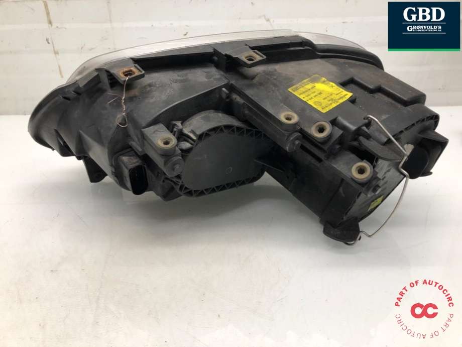 Frontlykt høyre halogen til VW Caddy 2004-2010 (Type III, Fase 1) (2K0 941 006 D|)