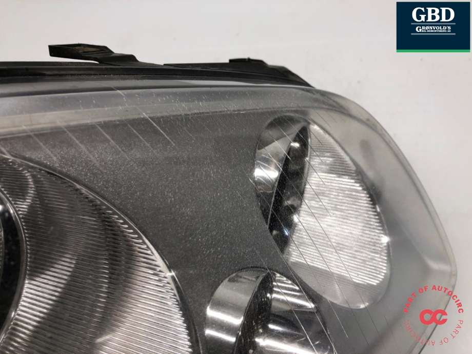 Frontlykt høyre halogen til VW Caddy 2004-2010 (Type III, Fase 1) (2K0 941 006 D|)