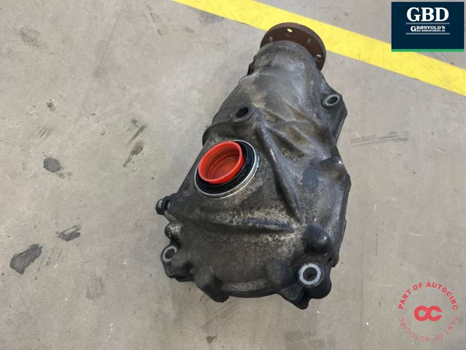 Kardang klokke foran til BMW 5-Serie 2010-2017 (F10/F11) (F10/F11) (31 50 8 623 110|31 50 8 623 111|)