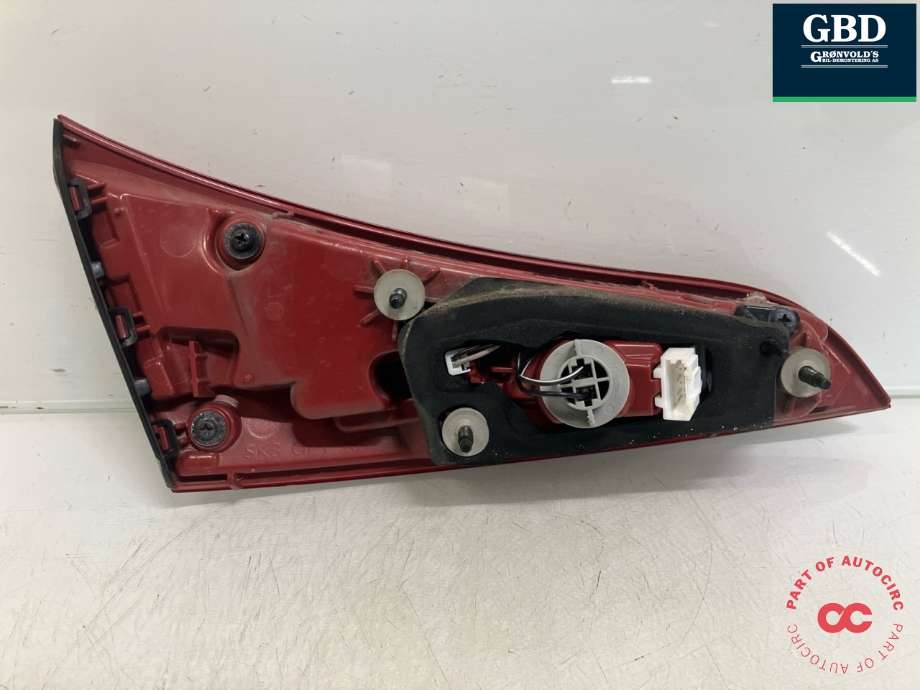 Baklykt høyre indre til Kia e-Soul 2019-->> (Type III)  (92404K 0100|)