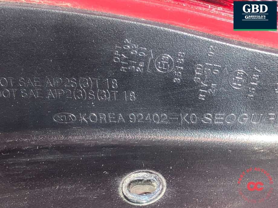 Baklykt høyre ytre til Kia e-Soul 2019-->> (Type III)  (92402K 0100|)