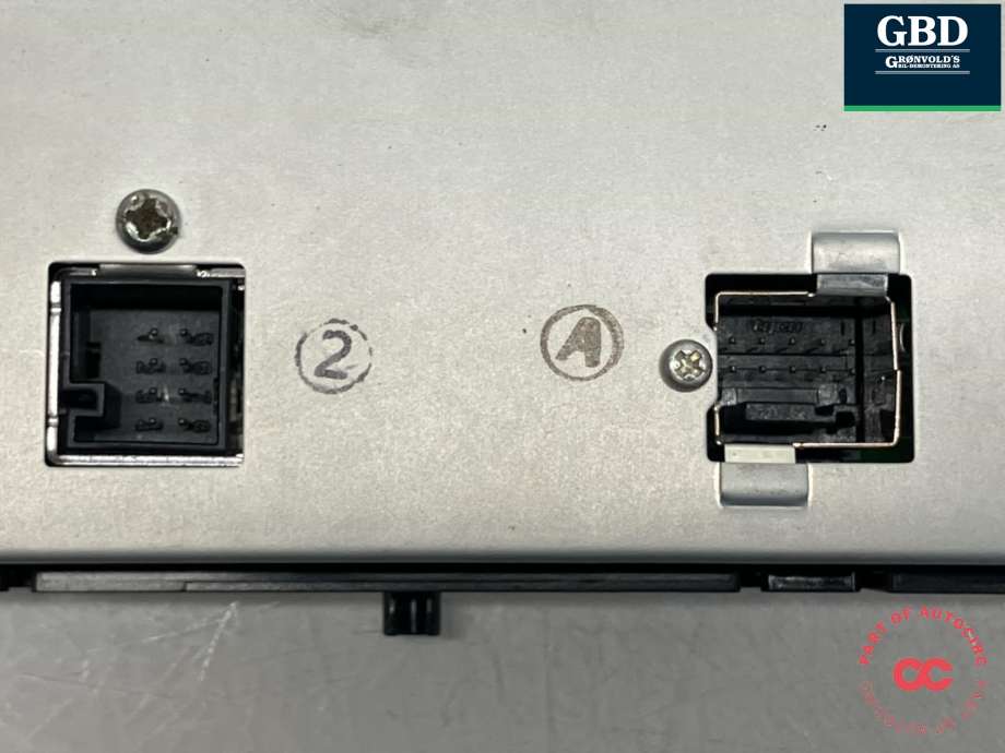 Bilstereo navigasjon skjerm til Mercedes GLK 2008-2015 (X204) (X204) (A 204 820 26 97|)
