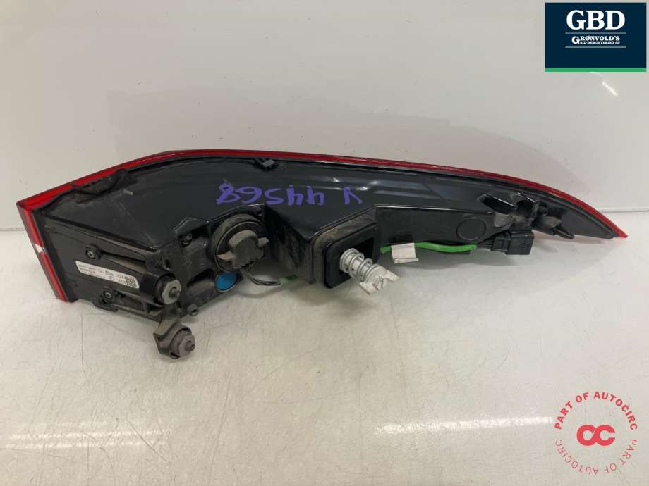 Baklykt venstre ytre til Jaguar I-PACE 2018-->>  (T4K16644|J9D313405CD|T4K1826| J9D313405CC)