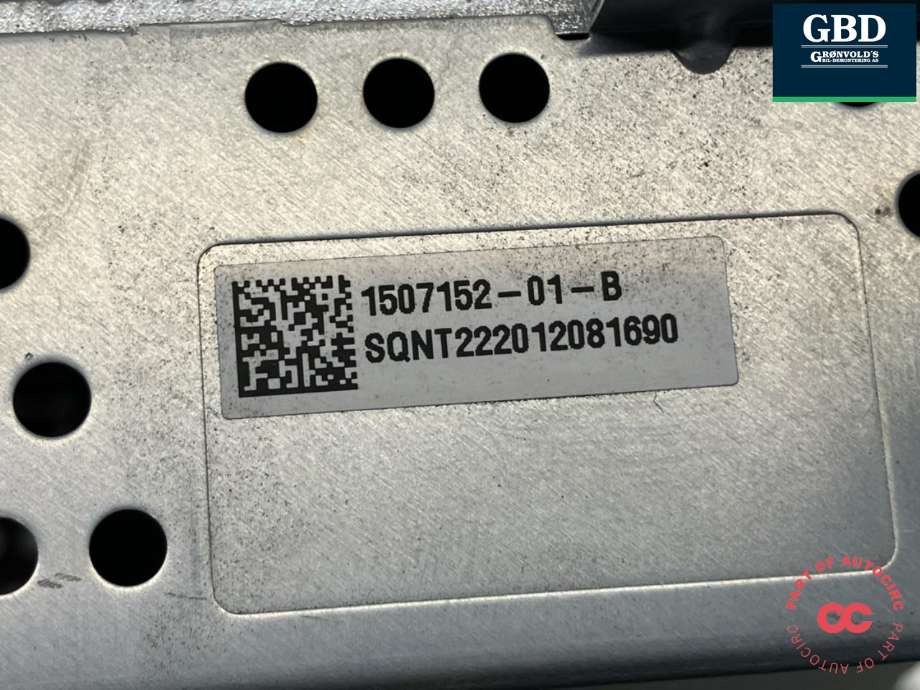 Bilstereo forsterker til Tesla Model Y 2021-2024 (Type I)  (1507152-01-B|)