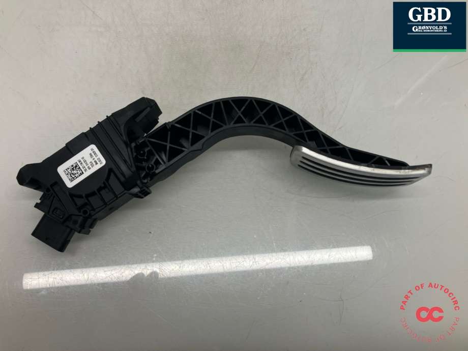 Pedal gass til Tesla Model Y 2021-2024 (Type I)  (1188695-50-A|)