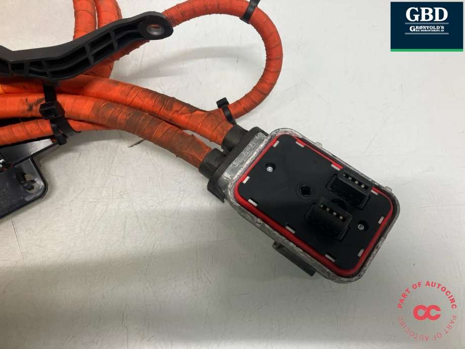 Batterilader inntak/luke til Jaguar I-PACE 2018-->>  (T4K10142|J9D310C756HC|J9D3-14E196-AC)