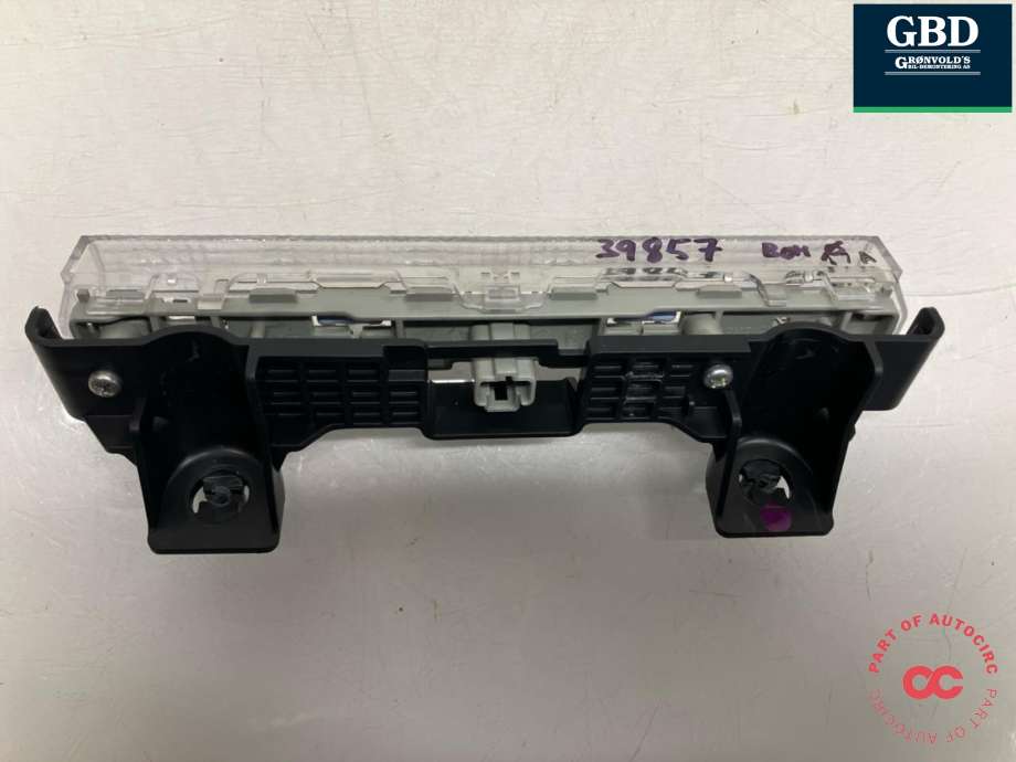 Baklykt bremselys bakrute til Toyota Urban Cruiser 2009-2014 (8150552030|)