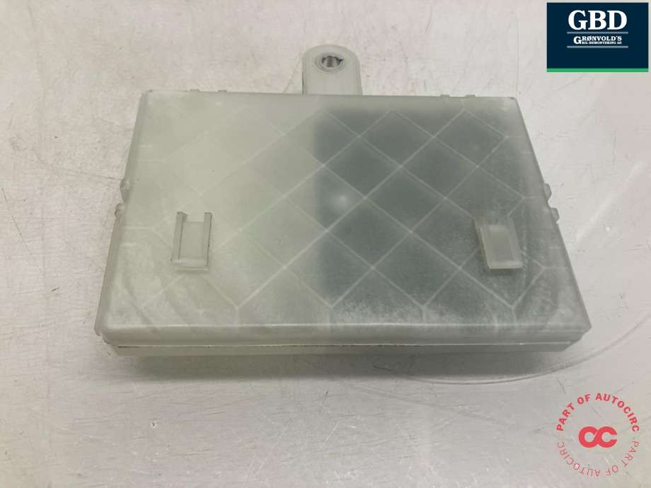 Styreenhet diverse til Tesla Model Y 2021-2024 (Type I)  (1537264-20-B|1537264-21-B)