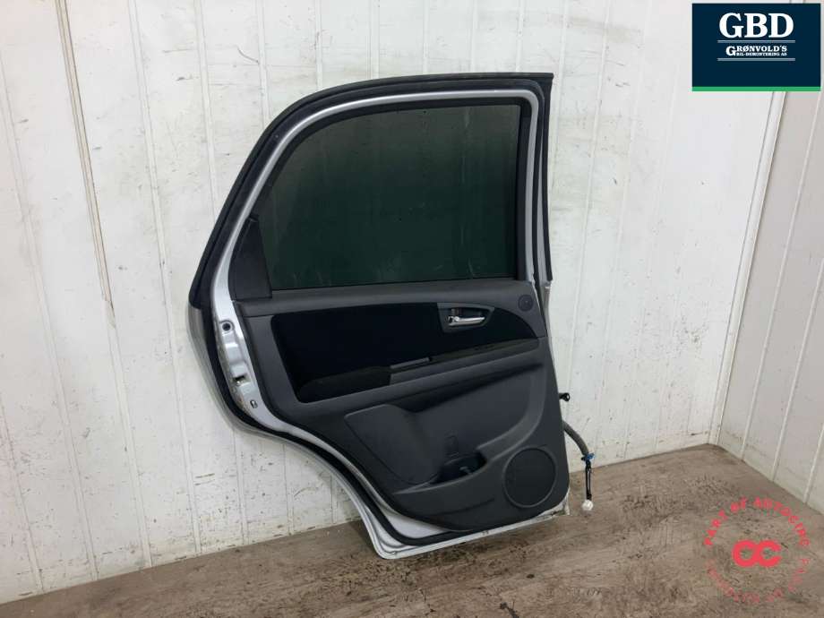Dør venstre bak til Suzuki SX4 2009-2013 (Type I, Fase 2)  (6800480810|)