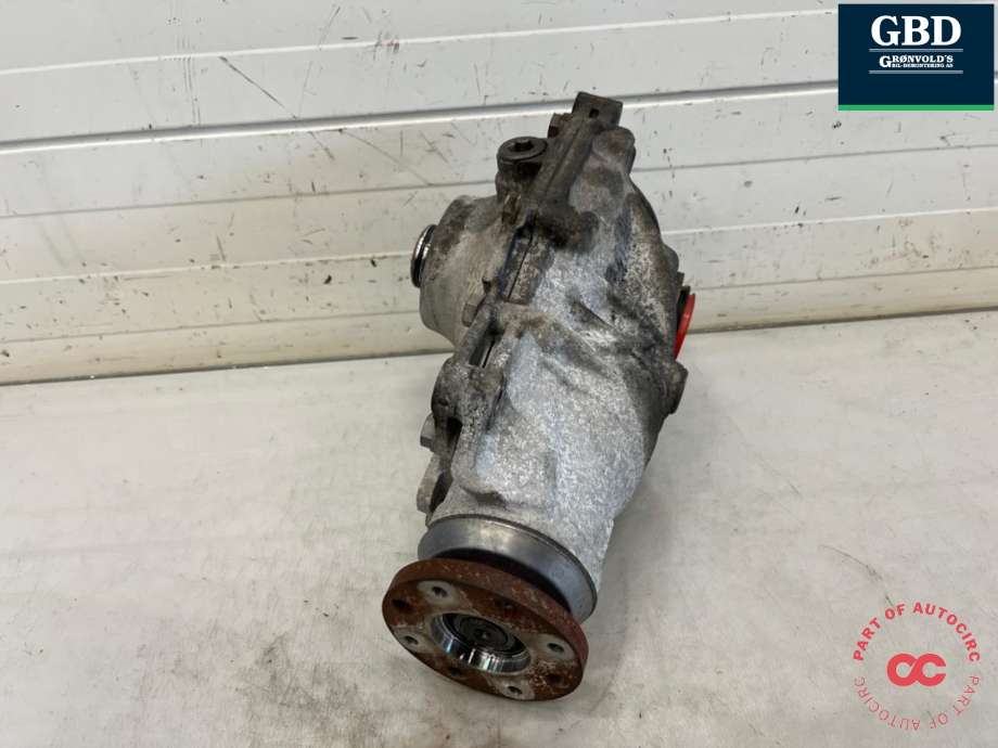 Kardang klokke foran til BMW 4-Serie 2013-2020 (F32/F33/F36) (F32/F33/F36) (31 50 8 623 110|31 50 8 623 111|)