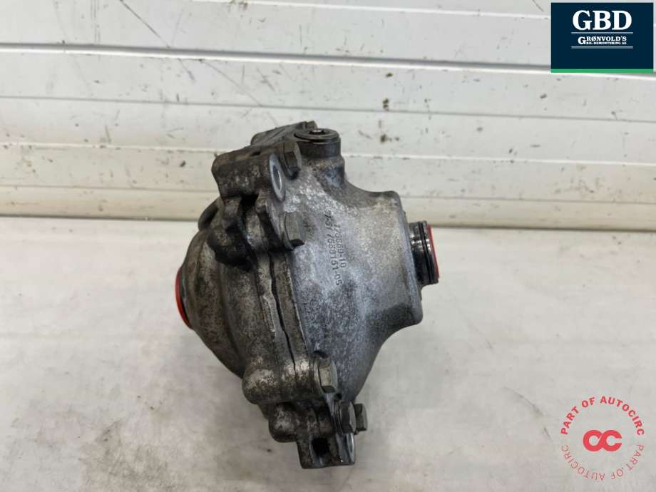 Kardang klokke foran til BMW 4-Serie 2013-2020 (F32/F33/F36) (F32/F33/F36) (31 50 8 623 110|31 50 8 623 111|)