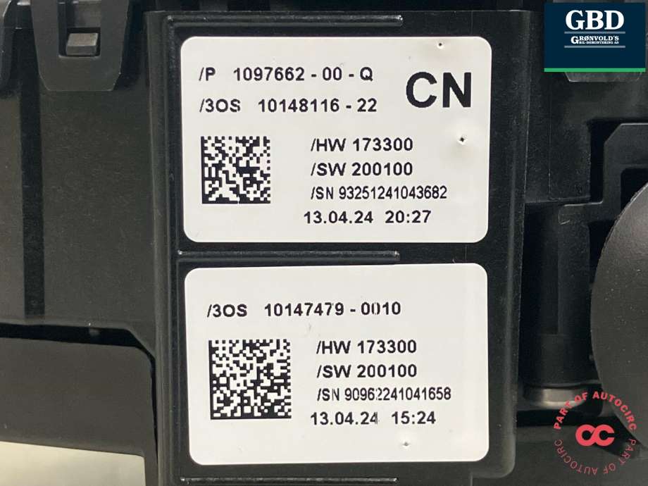Bryter combi til Tesla Model Y 2021-2024 (Type I)  (1097662-00-Q|1014779-0010|10148116-22)