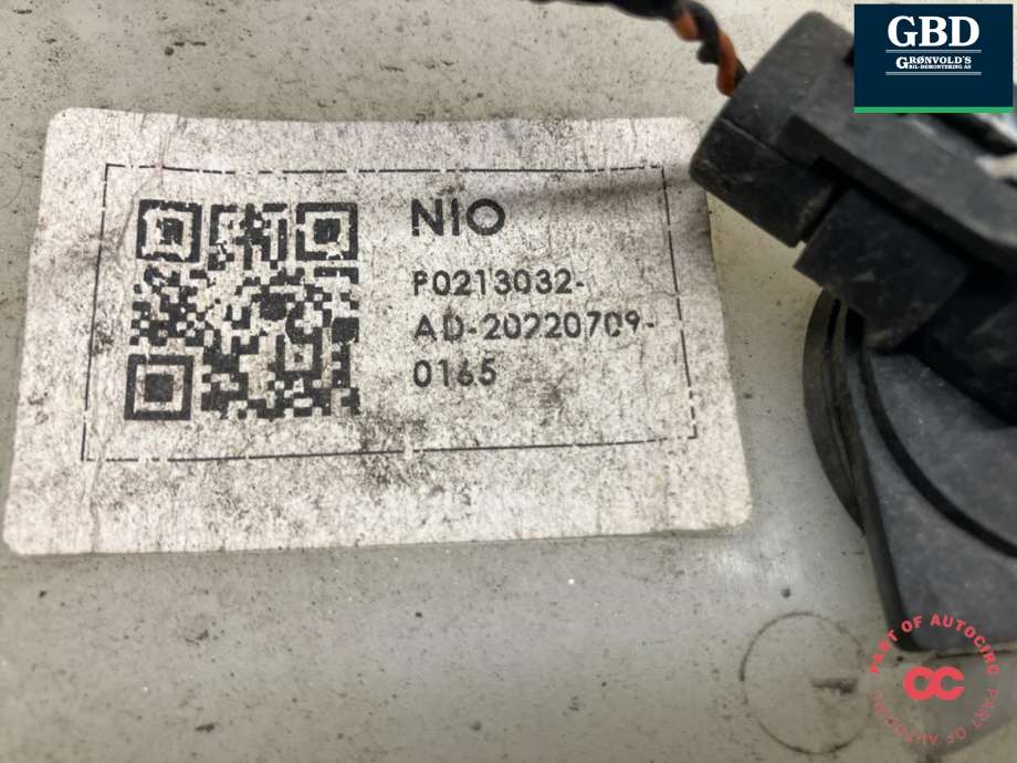 Spylertank foran til NIO ET7 2022-->>  (P0081999AC|P0213032-AD|)