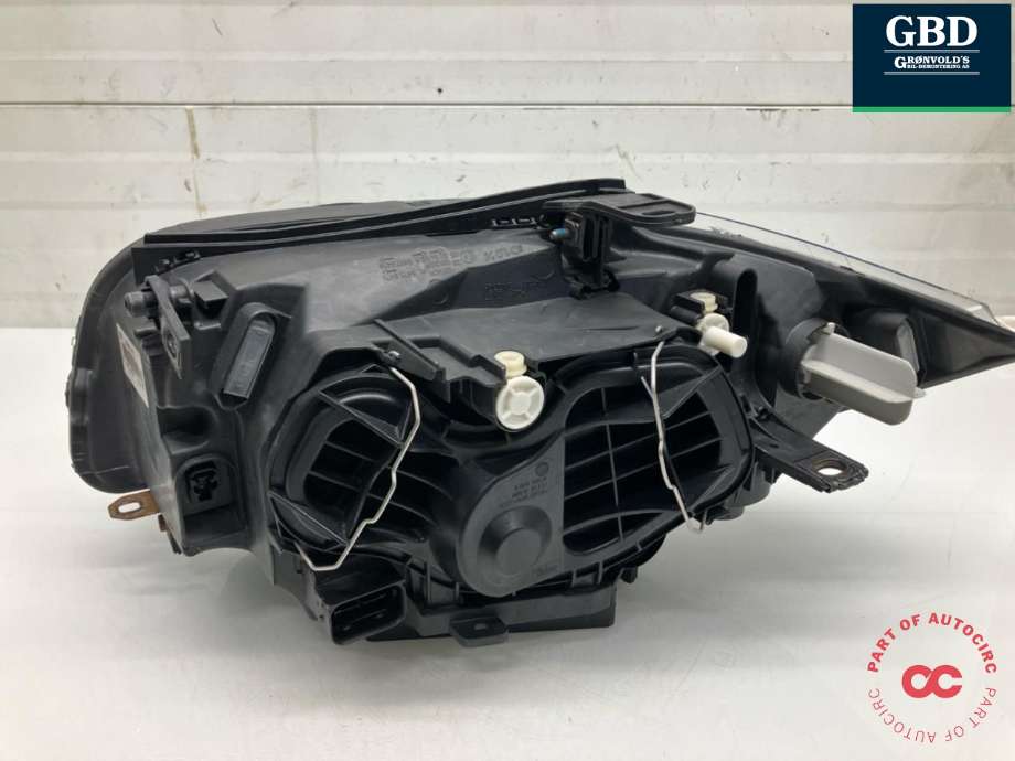 Frontlykt høyre halogen til BMW 1-Serie 2004-2011 (E81/E82/E87/E88) (E81/E82/E87/E88) (63 11 7 193 388|7193388-05|)