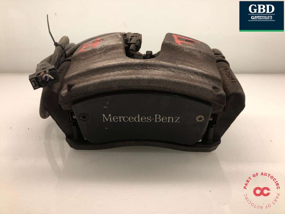Bremsecaliper høyre foran til Mercedes A-Klasse 2018-->> (W177) (W177) (A 247 421 46 00|)