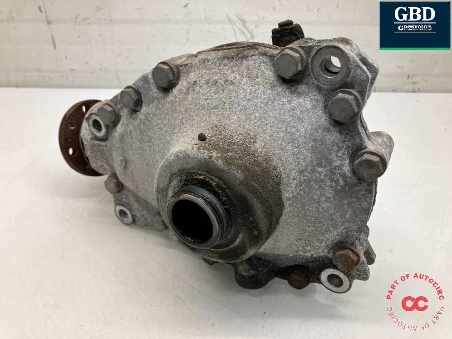 Kardang klokke foran til BMW 5-Serie 2010-2017 (F10/F11) (F10/F11) (31 50 8 635 698|31 50 7 584 518|7584517-04)