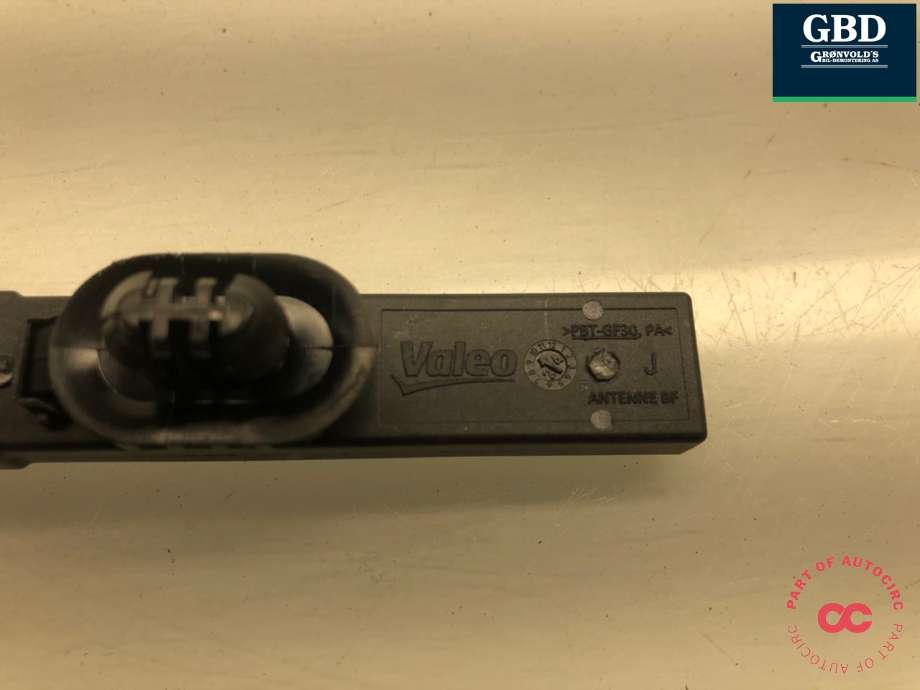 Antenne til Peugeot e-3008 2023-->>  (98 437 048 80|)