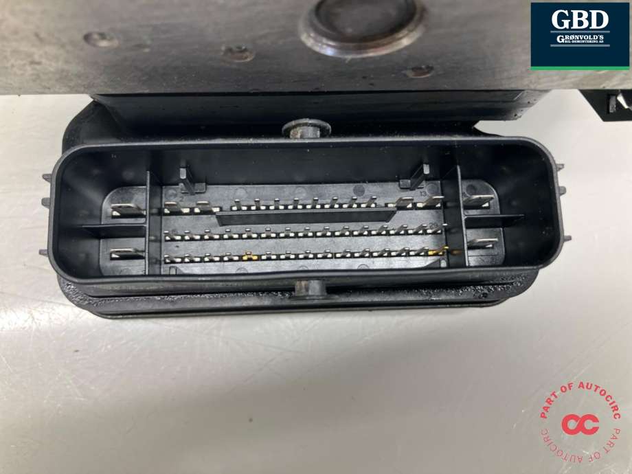 ABS sentral til Audi A4 2015-2019 (Type V, Fase 1) (B9) (B9) (8W0 907 379 E|8W0 907 379 J|)