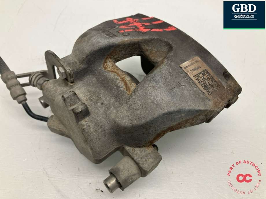 Bremsecaliper høyre foran til Audi A4 2015-2019 (Type V, Fase 1) (B9) (B9) (8W0 615 124|)